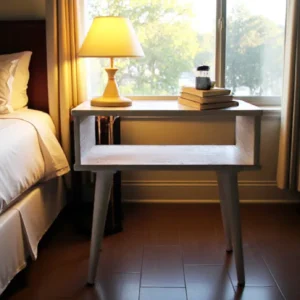 mesa de noche escandinavo